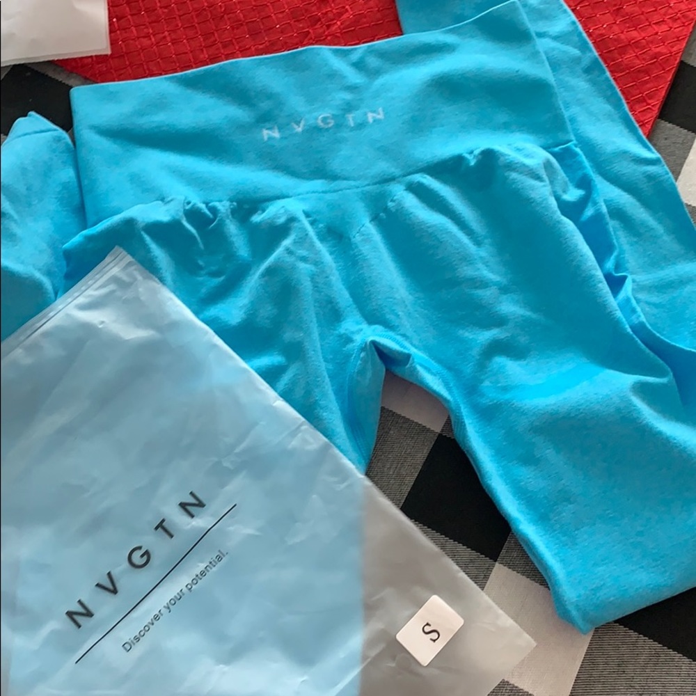 NVGTN aqua seamless leggings size SM
Never worn
